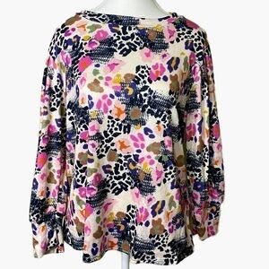 The ZigZag Stripe Exclusive Print Heavily Influenced 3/4 Sleeve Top NWT